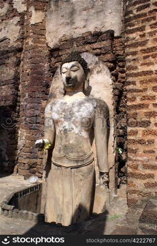 Buddha in wat Phra Si Ratana Mahaphat, Si Satchanalai, Thailand
