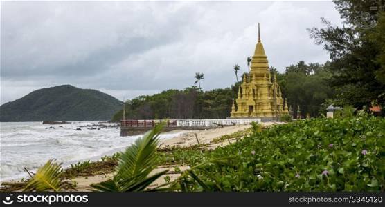 Buddhist temple on beach, Laem Sor Pagoda, Koh Samui, Surat Thani Province, Thailand