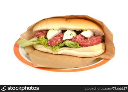 Bun&rsquo;s lettuce and egg roll sausage beef sausage with oxen on a white background.