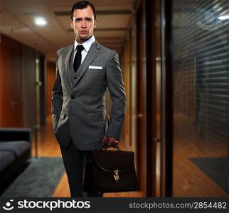 Businessman waiting in a suit