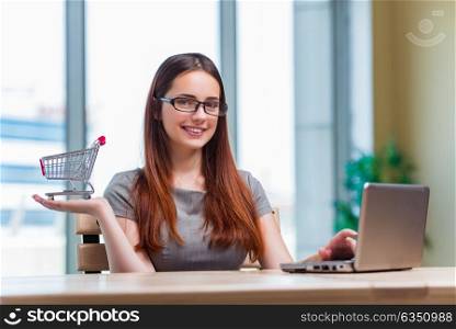 Businesswoman in online shopping concept