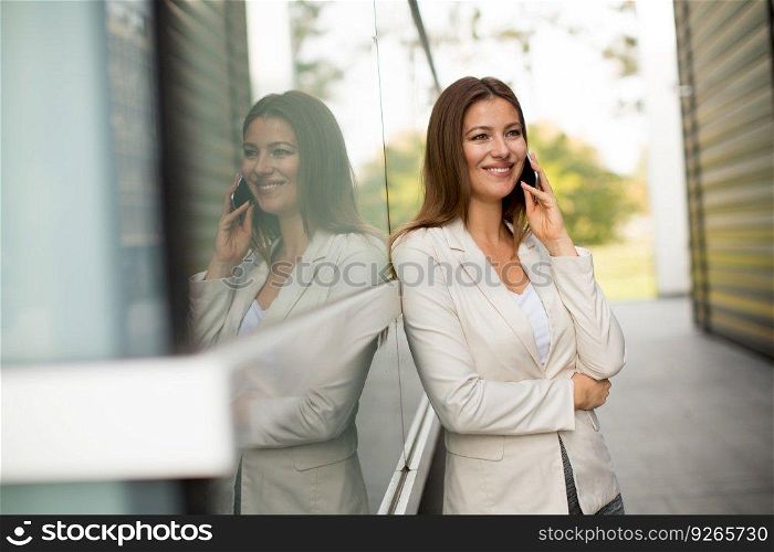 Businesswoman on the phone at outdoor