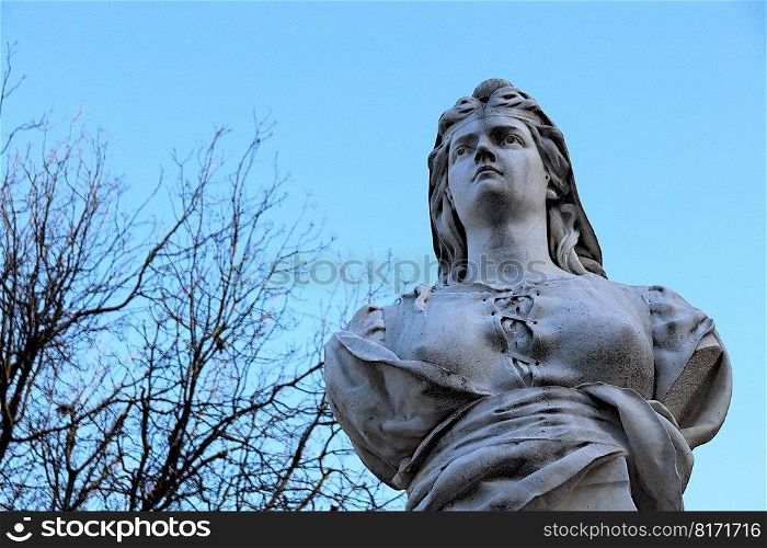 bust sculpture statue woman