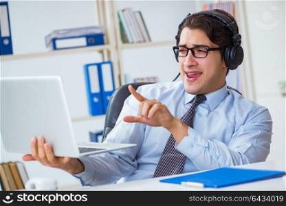 Call center operator talking to customer on live call