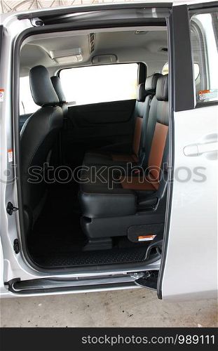 car sliding door,selling point comfort up and down the car.