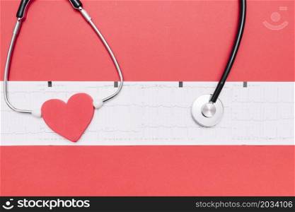 cardiogram heart stethoscope