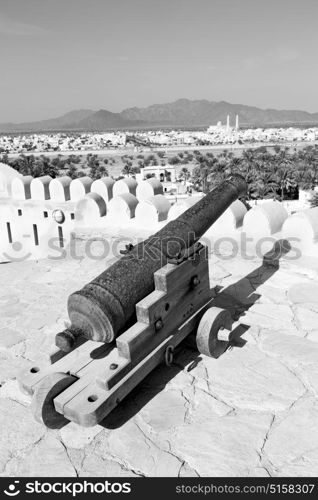 castle and cannon near the wall in oman muscat the old