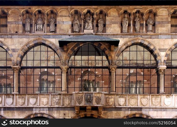 castle brick old brown and window reflex of piazza dei mercanti milan