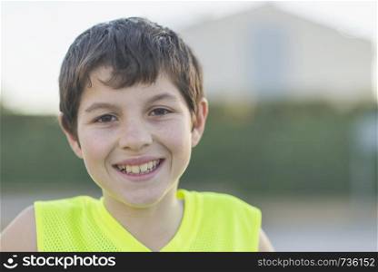 Casual dressed young teen outdoors portrait ( lifestyle )