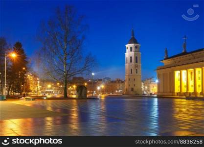 Cathedral Square, Cathedral Basilica of St Stanislaus and St Vladislav and bell tower during evening blue hour, Vilnius, Lithuania, Baltic states.. Cathedral Square in the evening, Vilnius.