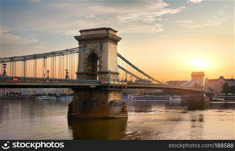 Chain Bridge and sunny sunrise in Budapest, Hungary