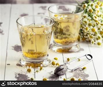 chamomile tea cups arrangement