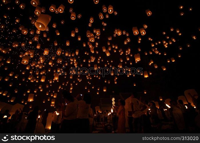 CHIANGMAI, THAILAND - OCTOBER 24 : Thai people floating lantern. October 24 ,2012 in Maejo, Chiangmai, Thailand.