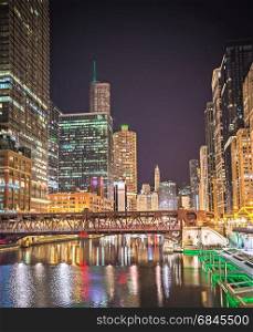 chicago illinois city skyline at night time