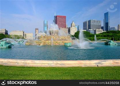 Chicago skyline and Buckingham Fountain in the morning. No brand names or copyright objects.