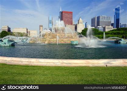 Chicago skyline and Buckingham Fountain in the morning. No brand names or copyright objects.