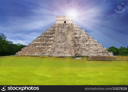 Chichen Itza el Castillo Kukulcan Mayan temple sun beams Mexico Yucatan