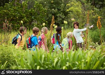 Children on Nature Field Trip
