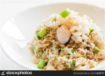 Chinese seafood fried rice with vegetables