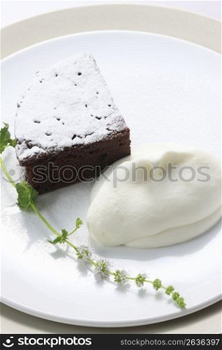 Chocolate cake and cream