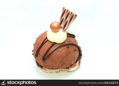 Chocolate mousse confectionery with decorative candy