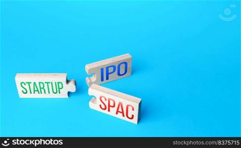Choice between two puzzle connections. Simplified listing entry of a business startup to stock exchange using SPAC  Special purpose acquisition company  or IPO. Simplified listing of company