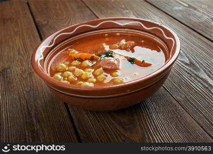 Chorba homos - Algerian chick-pea Soup with meat and vegetables