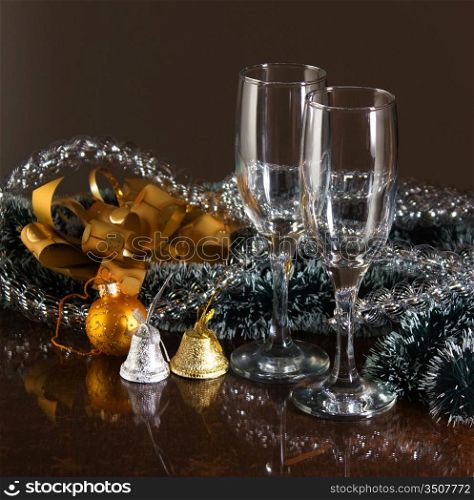 Christmas decoration and two glasses