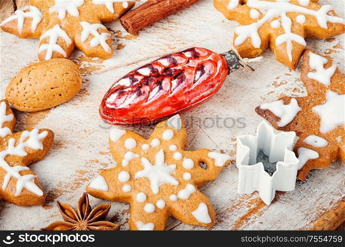Christmas gingerbread cookies with festive decoration.Christmas and New Year concept. Homemade christmas cookies