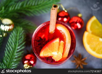 Christmas mulled wine delicious holiday like parties pine tree orange cinnamon star anise spices for traditional christmas drinks winter holidays homemade red mulled wine glasses decorated table