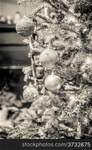 christmas tree ornaments indoor