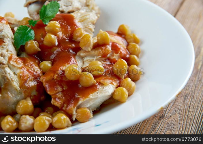 chtitha poulet - Chicken stew with chickpeas and sauce. Algerian cuisine