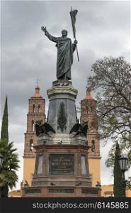 Church and the Statue of Hidalgo, Centro, Dolores Hidalgo, Guanajuato, Mexico