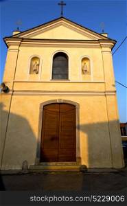 church in the somma lombardo closed brick tower sidewalk italy lombardy old
