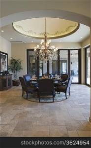 Circular dining room with ceiling detail