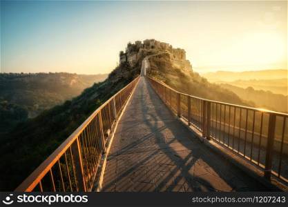Civita di Bagnoregio is a beautiful old town in the Province of Viterbo in central Italy.. Civita di Bagnoregio, beautiful old town in Italy.