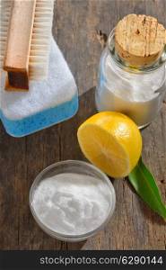 cleaning tools with lemon and sodium bicarbonate