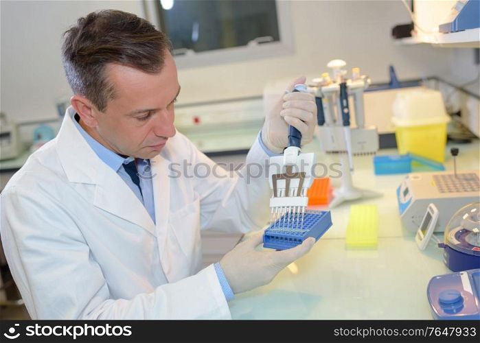 clinical pharmacologist in the lab