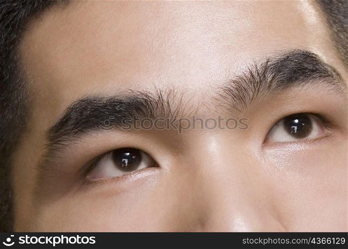 Close-up of a young man&acute;s eyes