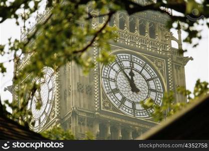 Close up of Big Ben&acute;s clock face, London, England