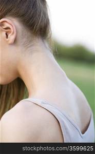 Close up of girl&acute;s neck