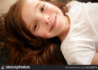 Close up of girl&acute;s smiling face