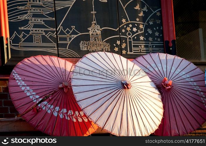 Close-up of Japanese parasols at Teapot Lane, Kiyomizu-Dera Temple, Kyoto, Japan