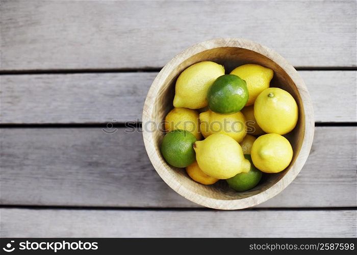 Close-up of lemons in a bowl