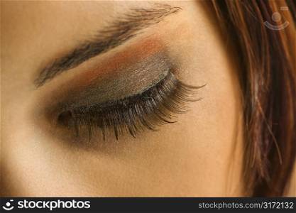 Close up of young Caucasian woman&acute;s eye with makeup.