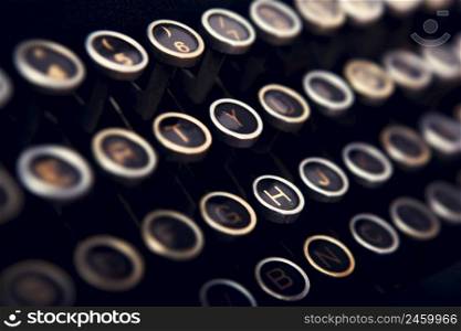 Close-up picture of a keyboard from a vintage typewriter