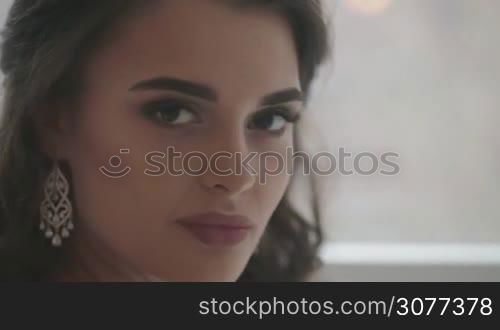 Close up portrait of a beautiful young bride