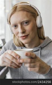 close up woman with headphones 4
