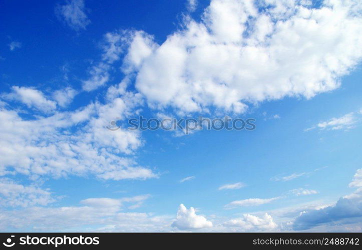 clouds in the blue sky