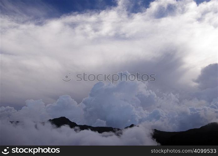 Clouds over the mountains,take this beautiful picture in Taiwan National Park.